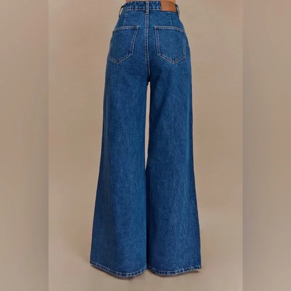 MESHKI Jen Wide Leg Flare Denim Jeans - Picture 5 of 10